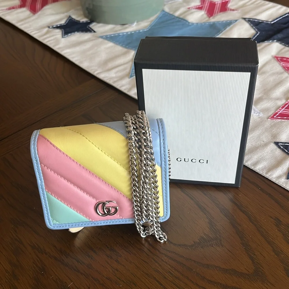 GUCCI GG MARMONT RAINBOW CHAIN WALLET - Picture 4 of 15